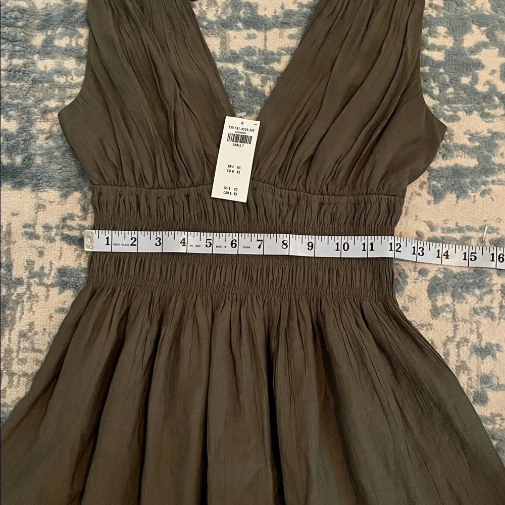 Abercrombie & Fitch Women's Smocked Plunge Crinkle Mini Dress - Small Tall - Picture 8 of 10